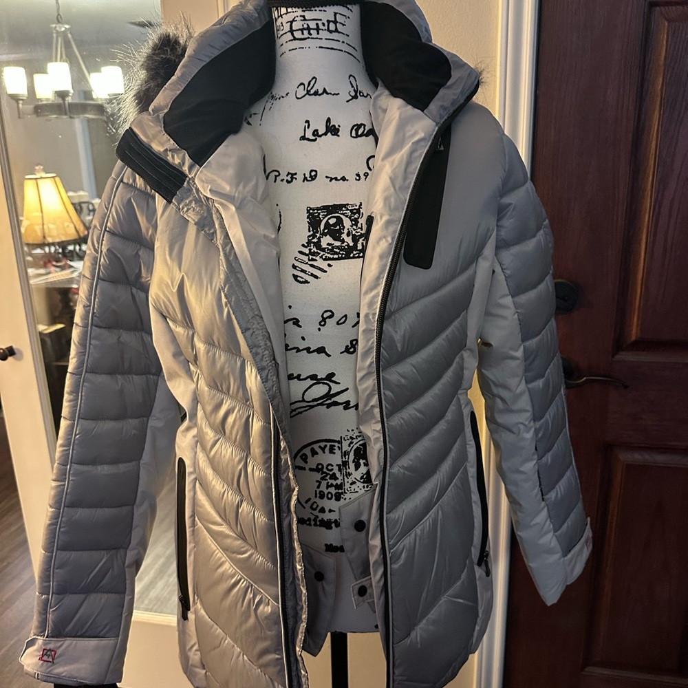 Women's Quilted Jacket with Faux Fur Trim